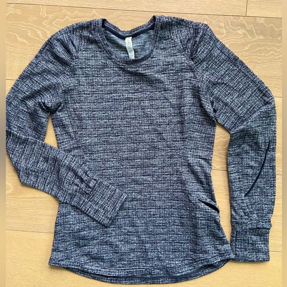 Lululemon Extra Mile Long Sleeve - Picture 6 of 11
